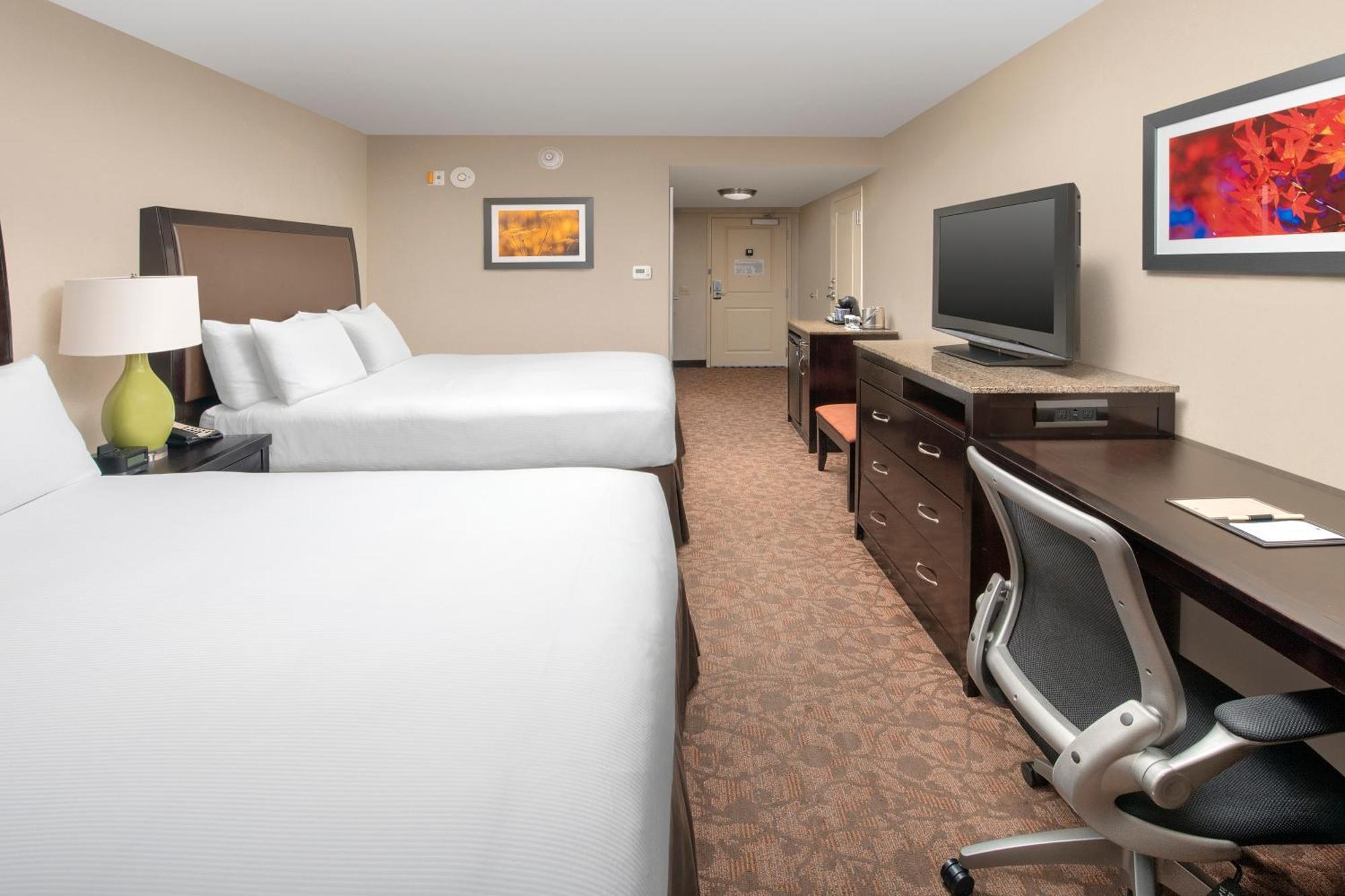 Doubletree By Hilton Dulles Airport-Sterling Hotel Exterior photo